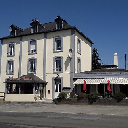 Le Gue De Genes Hotel Ambrieres Les Vallees Buitenkant foto